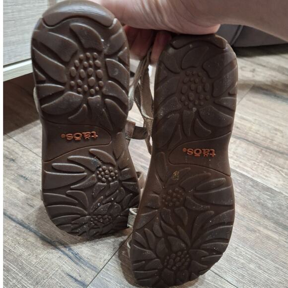 Taos Trophy II Champagne Strap Comfort Walking Sandals Womens 9 - Picture 5 of 9